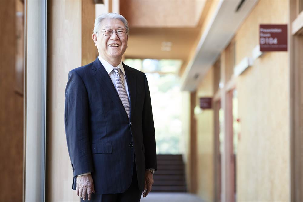 Photo of AIU president Suzuki