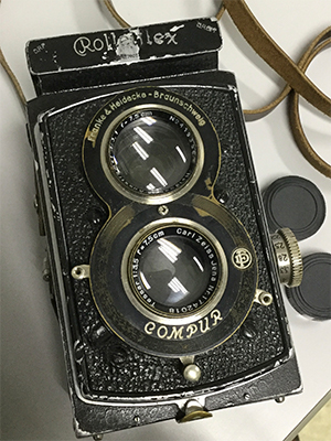 Picture of a Rolleiflex Standard camera