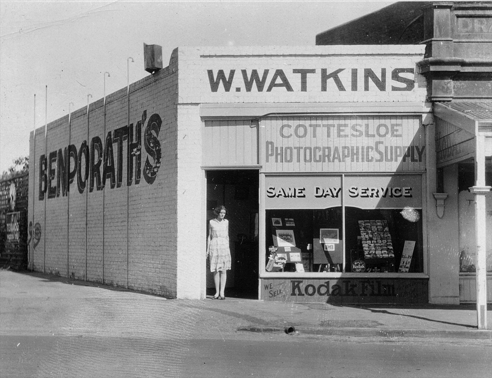 ワトキンス教授の祖父が営んでいた店の写真